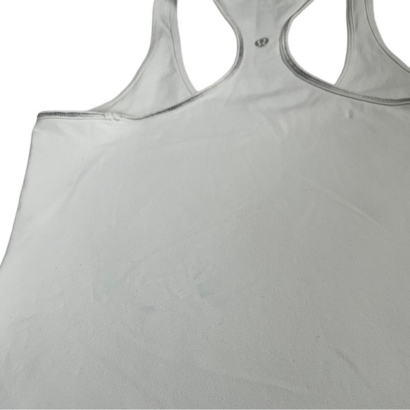 LULULEMON racerback white tank w black/white trim size 8 - Picture 6 of 7